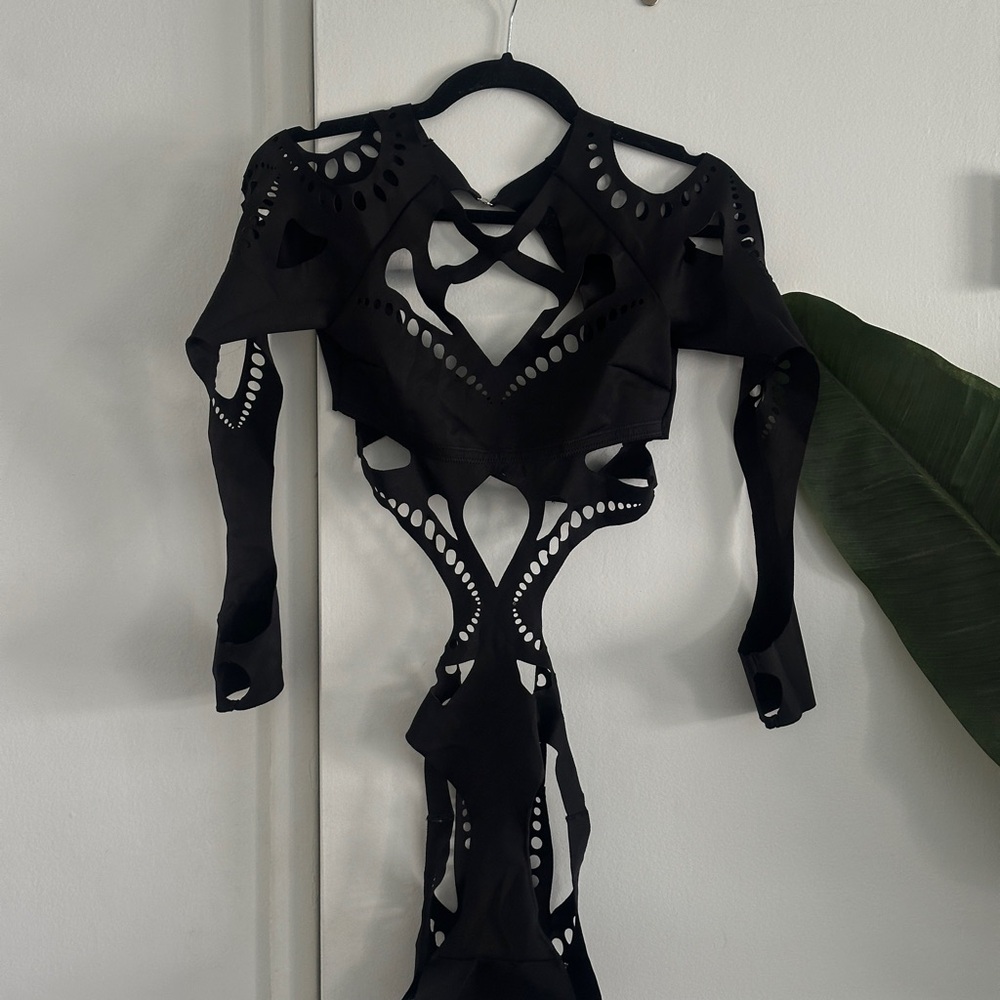 Thistle and Spire Black Cutout Bodycon bodysuit
